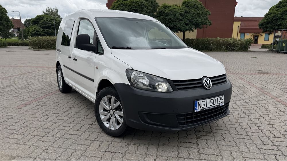Vw caddy rok 2015 silnik 1.6 diesel polski salon 5-miejsc zamiana