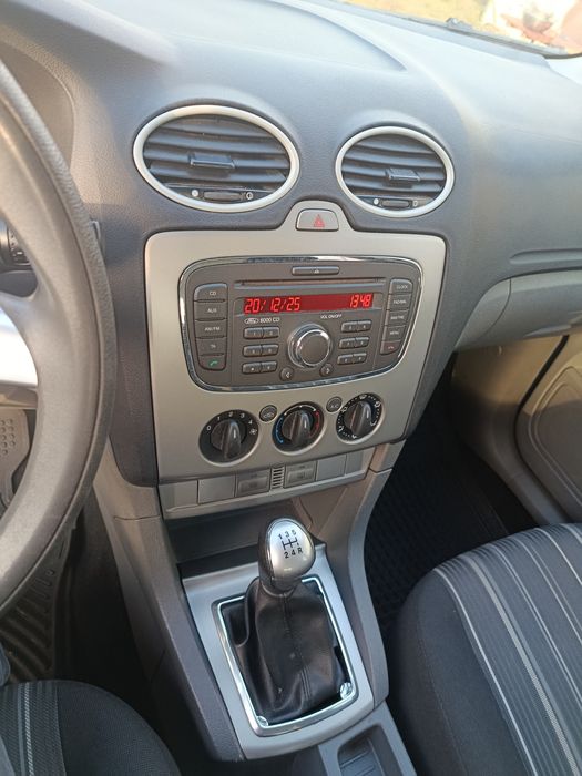 Продам Ford focus