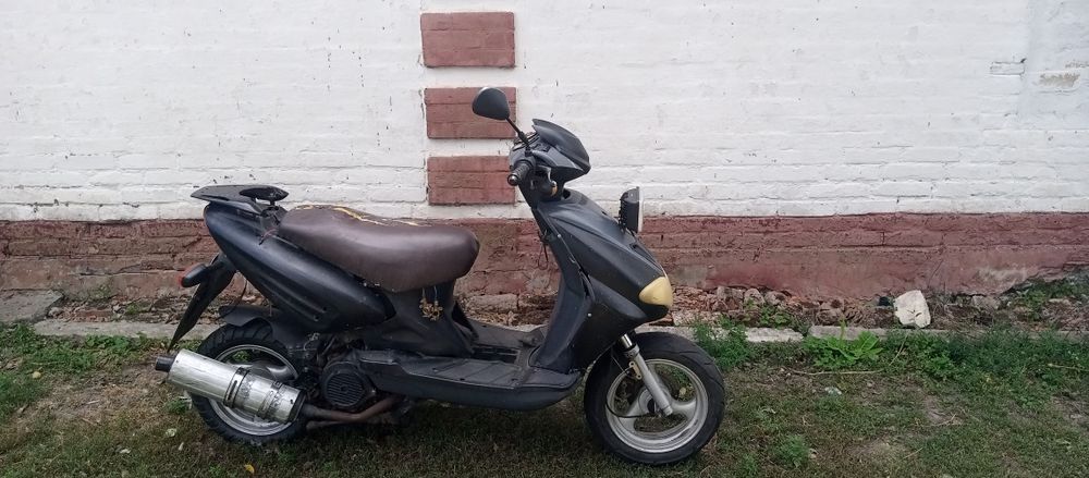 Скутер 150 кубів сів поїхав