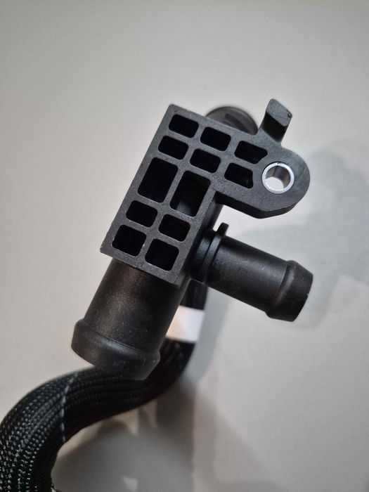 Land Rover Range Rover Sport L494 13- патрубок системи охолодження TR