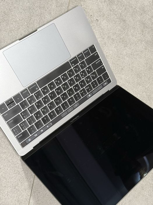 Macbook pro 13 core i7 16gb 512ssd