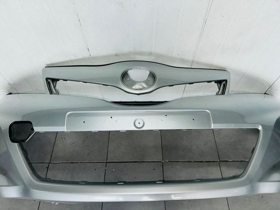 Para Choques Frente Toyota Yaris - 2011 / 2014 - PCH1693
