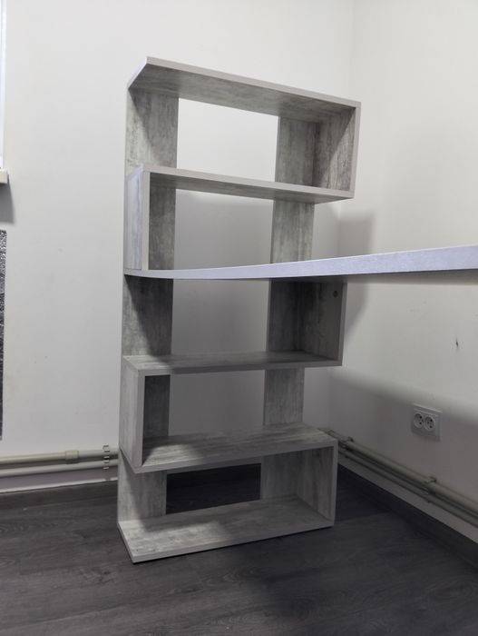 Стіл письмовий .