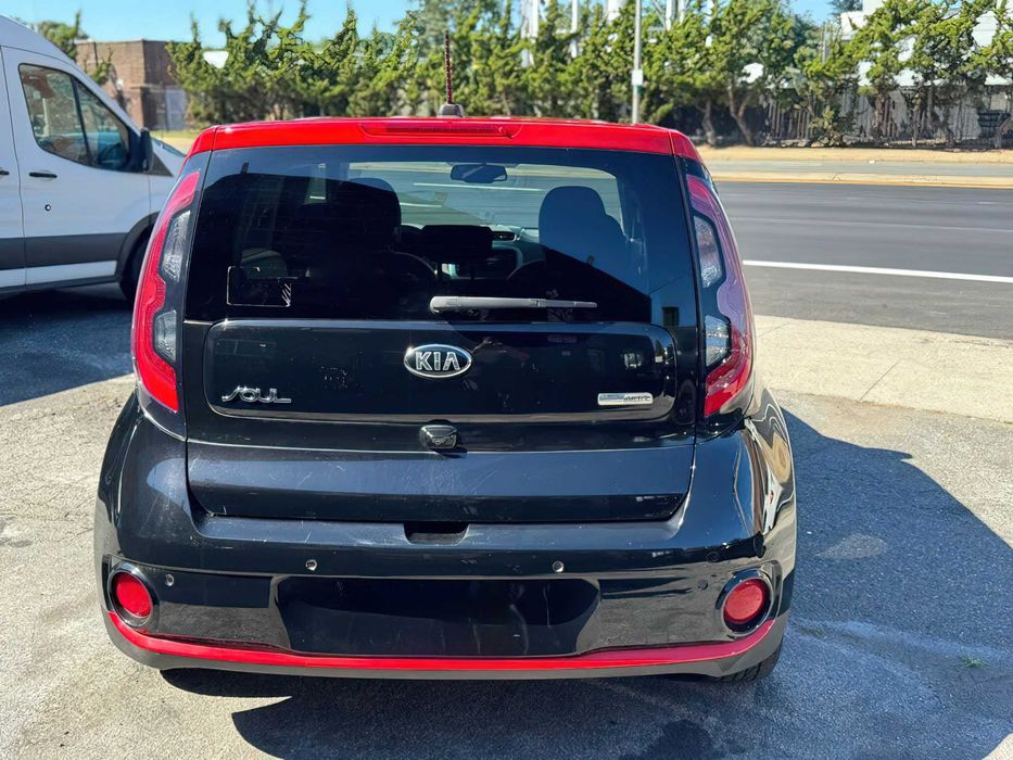 Kia Soul EV+      2018