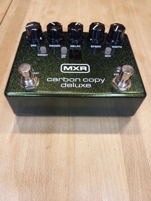 MXR M292 Carbon Copy Deluxe analog delay