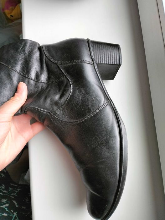 Кожаные сапоги итальянского дизайна