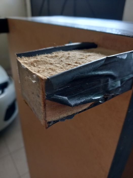 Móvel lacado em preto