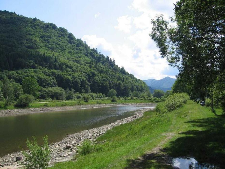 Продам земельну ділянку 16 сотих. с. Нижня Рожанка