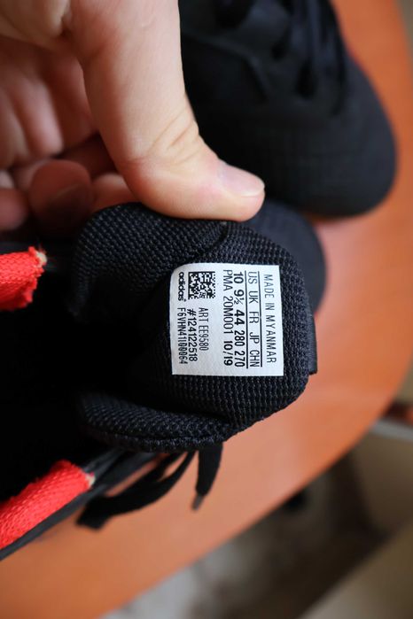 NEW Продам Кроссовки Adidas Predator 43-44 (футбольные бутсы-футзалки)