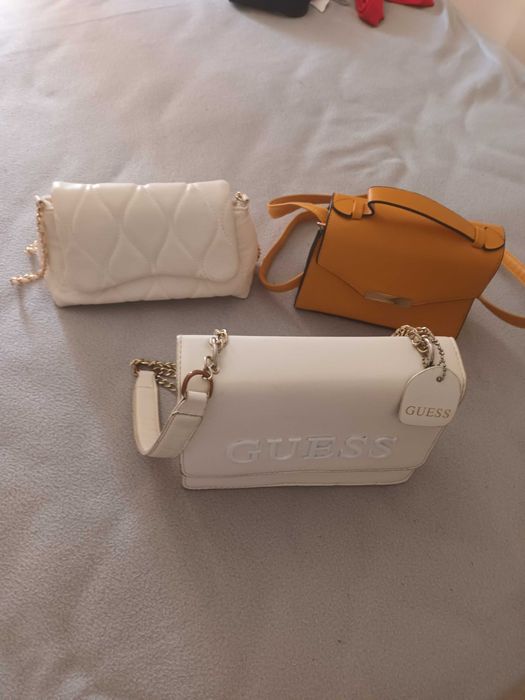 Malas bonitas e em óptimo estado