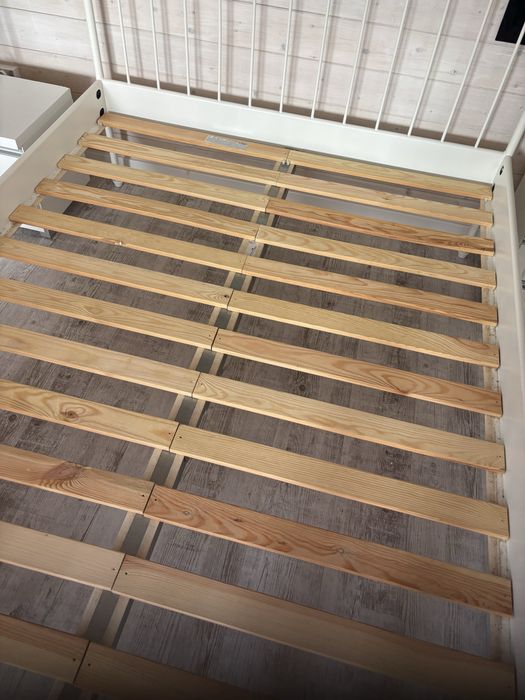 Łóżko małżenskie ikea metalowe