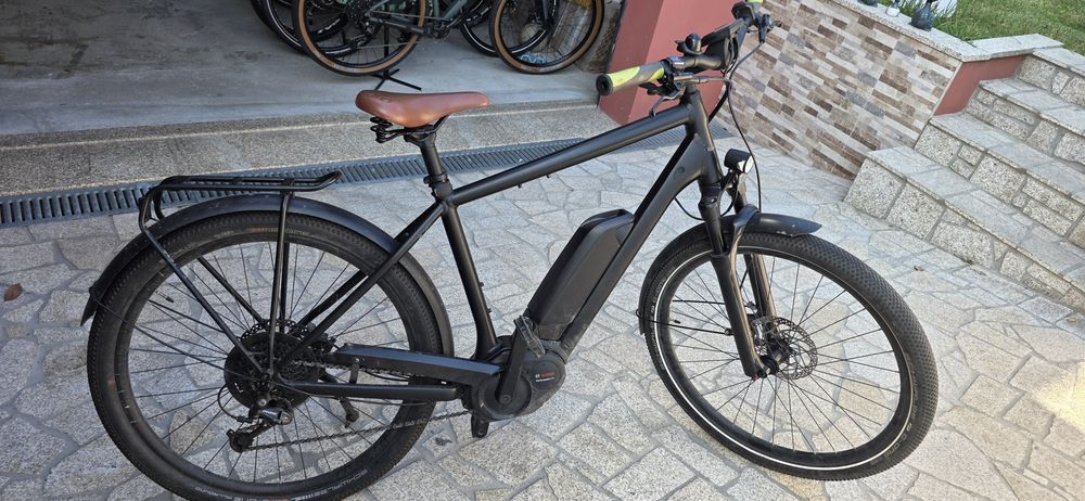 Varias bicicletas eléctricas motor bosch