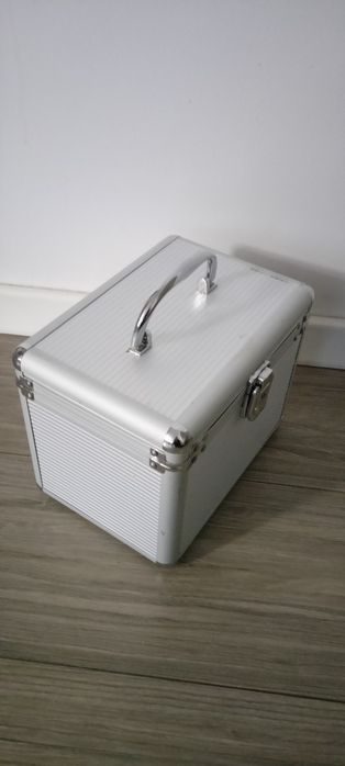 Kuferek aluminiowy skrzyneczka