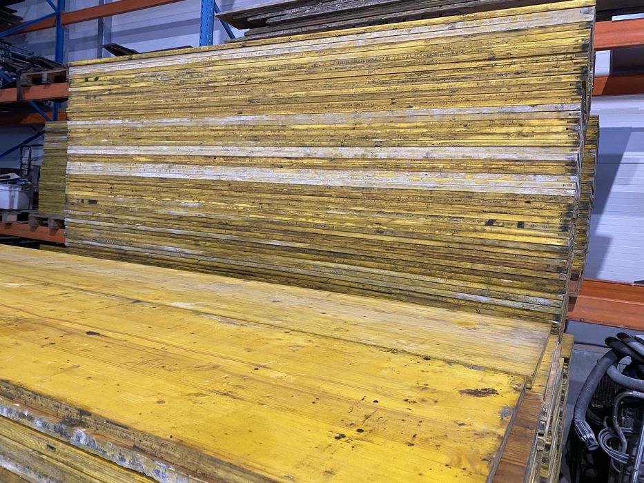 Płyty szalunkowe  wodoodporne sklejki trójwarstwowe szalunki stropowe