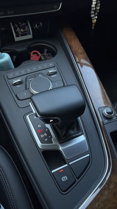 Audi A4 2018 VIN WAUGMAF44KA016876 фото оголошення 13 з 24