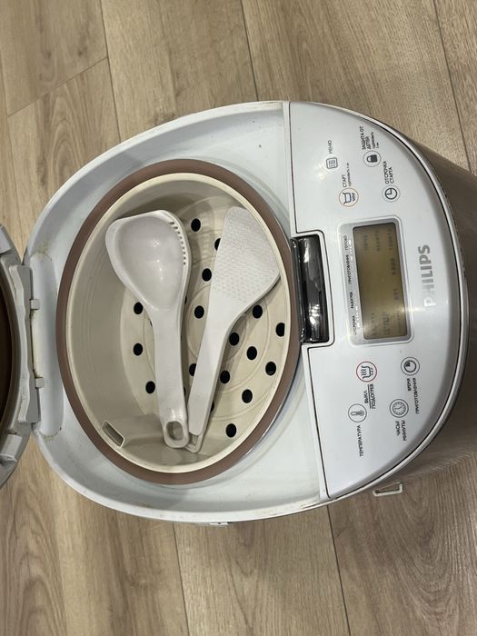 Топова робоча мультиварка Philips HD 3077/40 у відмінному стані дешево