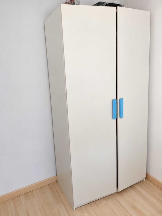 Roupeiro de 2 portas ikea