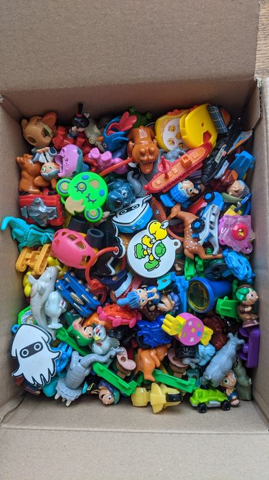 Zabawki Figurki Kinder Niespodzianka Zestaw 170 szt