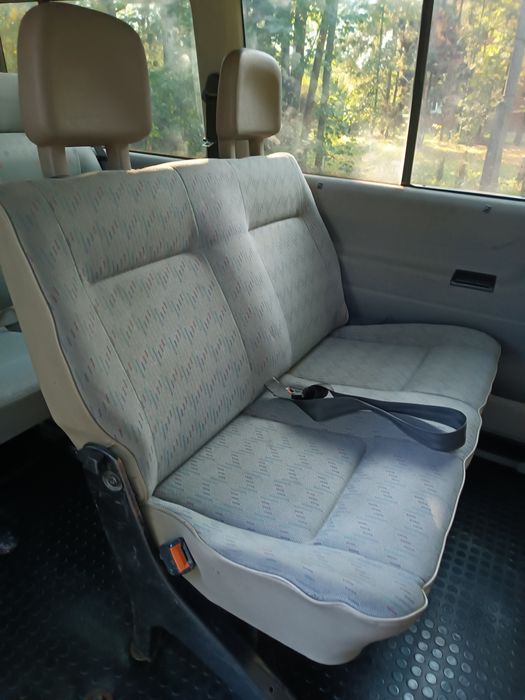 Volkswagen T4 2.5 TDI ACV 9 osób