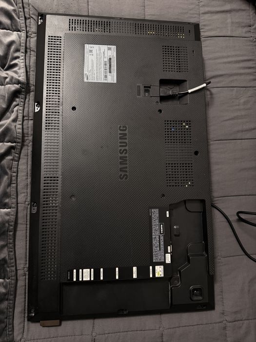 Рекламний монітор Samsung 32"DM32E ідеальний стан