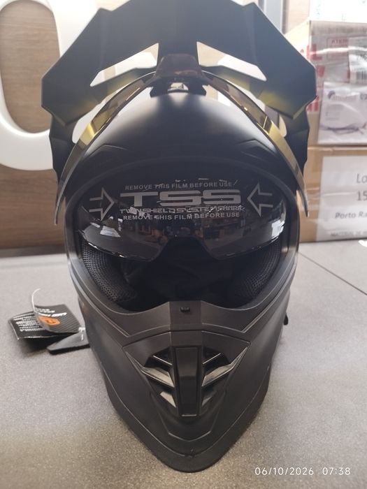 Vendo capacete novo