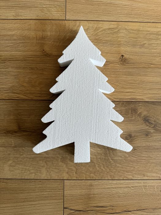 Śnieżynki, choinki, ozdoby świąteczne, chmurki, dekoracje