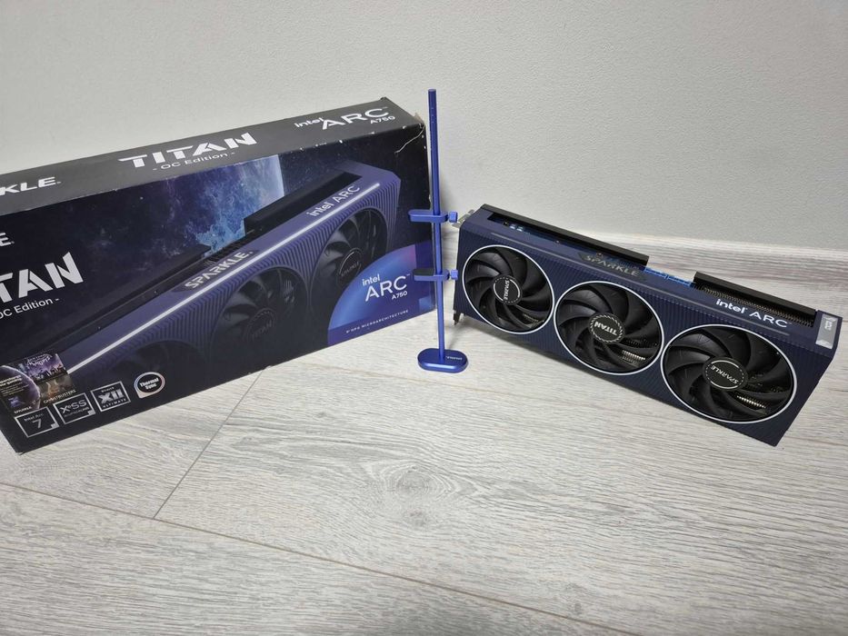 ігрова відеокарта Intel ARC A750 Sparkle TITAN OC 8GB 256bit. TRADE-IN