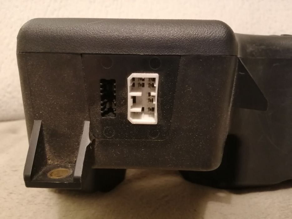 Caixa do subwoofer 100w Fiat Punto mk2 2001