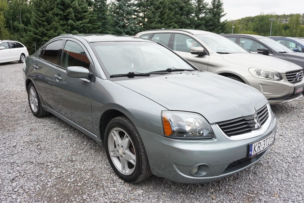 Mitsubishi Galant