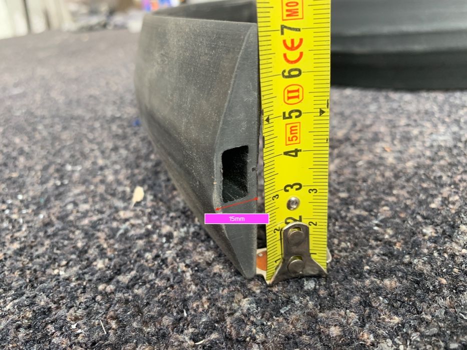 Vendo perfil passa cabos em borracha para chão