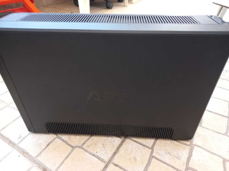 Back-UPS Pro 900 Economizadora de Energia da APC - Baterias Novas