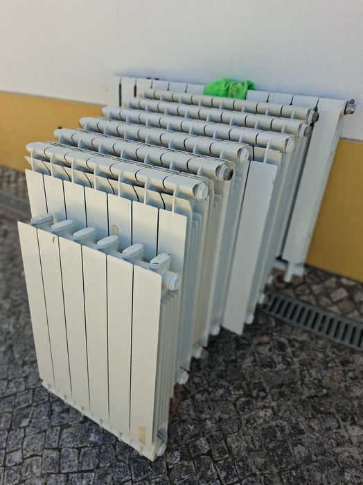 Radiadores de aquecimento central varios