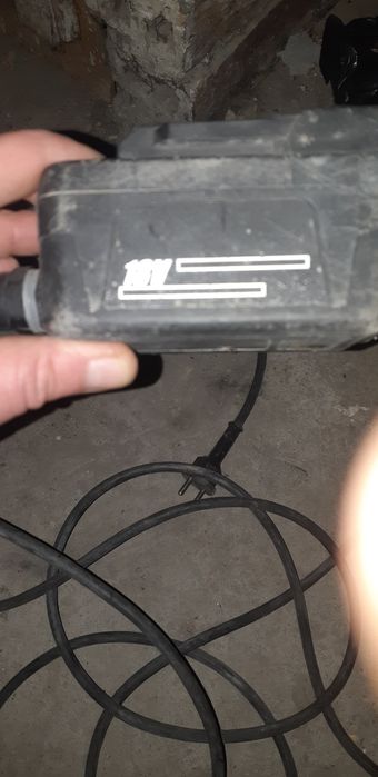 Sprzedam ładowarkę budowlaną oraz nogi do stołu