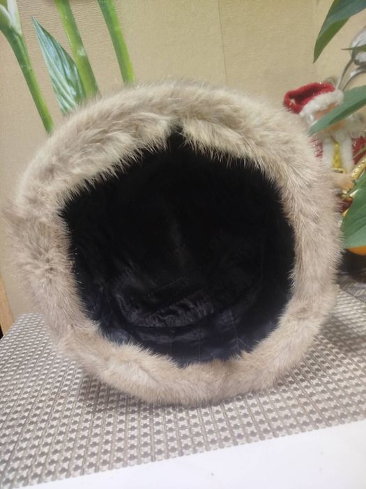 Шапка з хутра норки чоловіча