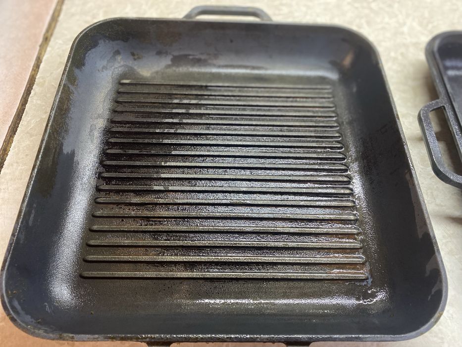 Чугунная сковорода гриль