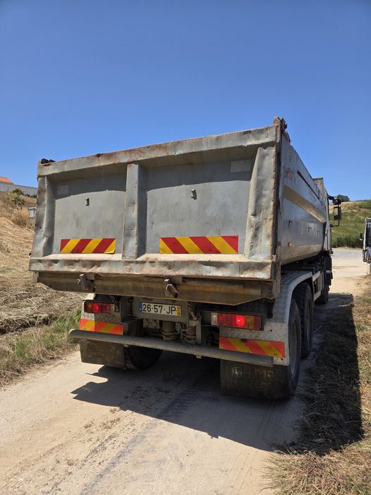 DAF 6X4 Basculante