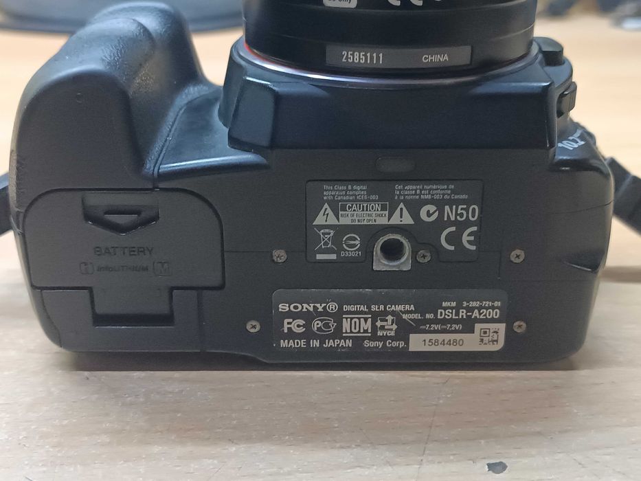 Фотоапарат Sony Alpha DSLR-A200 оптика 18-70 mm + 16Gb картка памяті