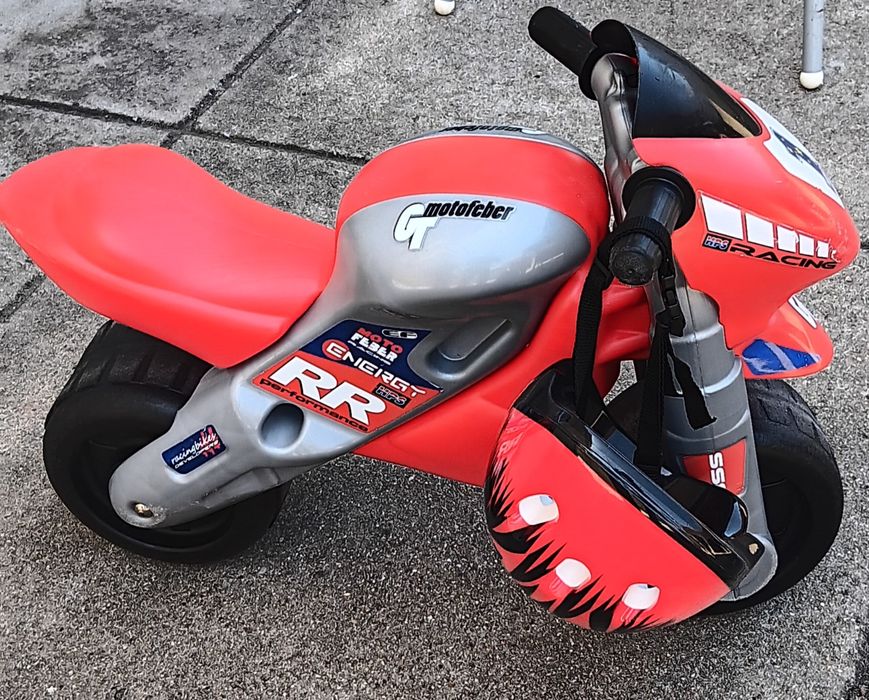 Moto da Feber para criança