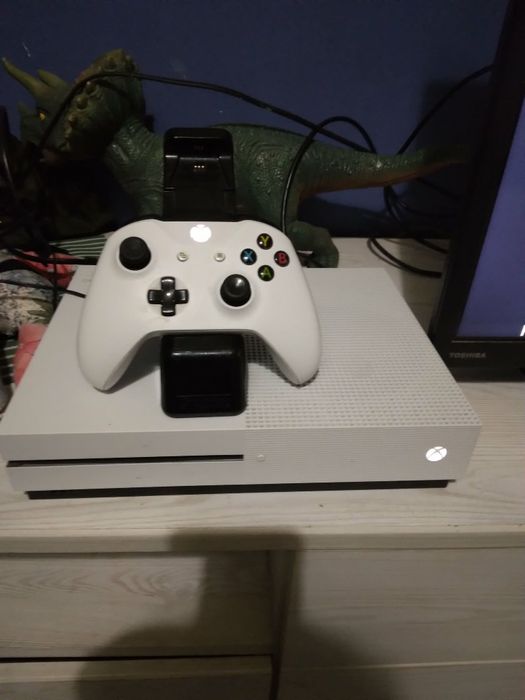 Szpszedam konsole Xbox one