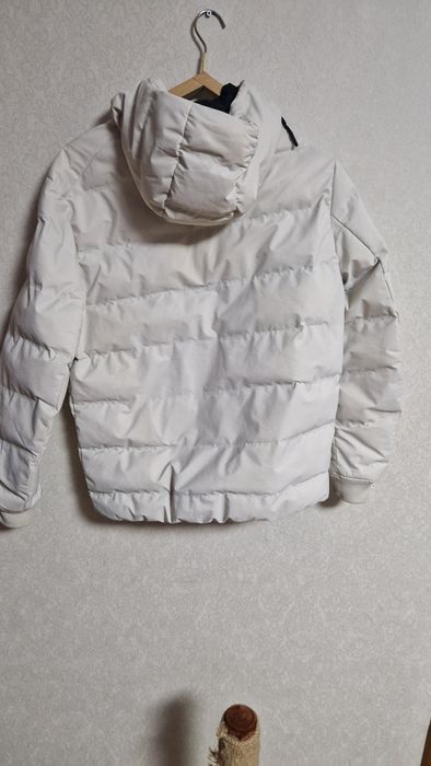 Продаю куртку H&M