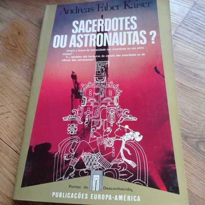 vendo livro  Sacerdotes ou astronautas?