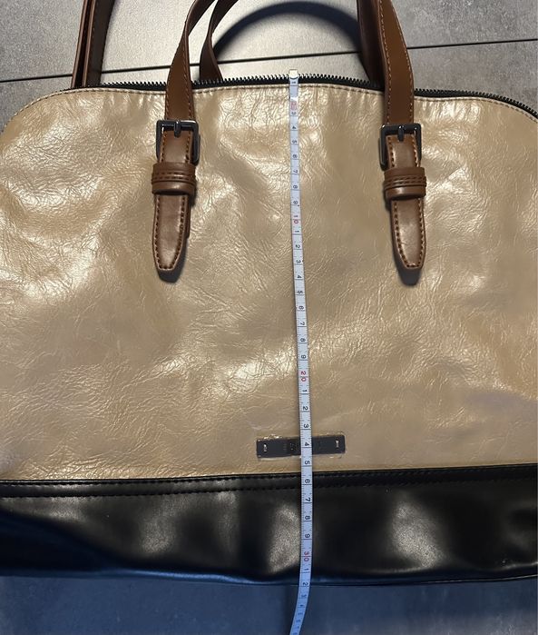 Torebka Esprit mieszcząca A4