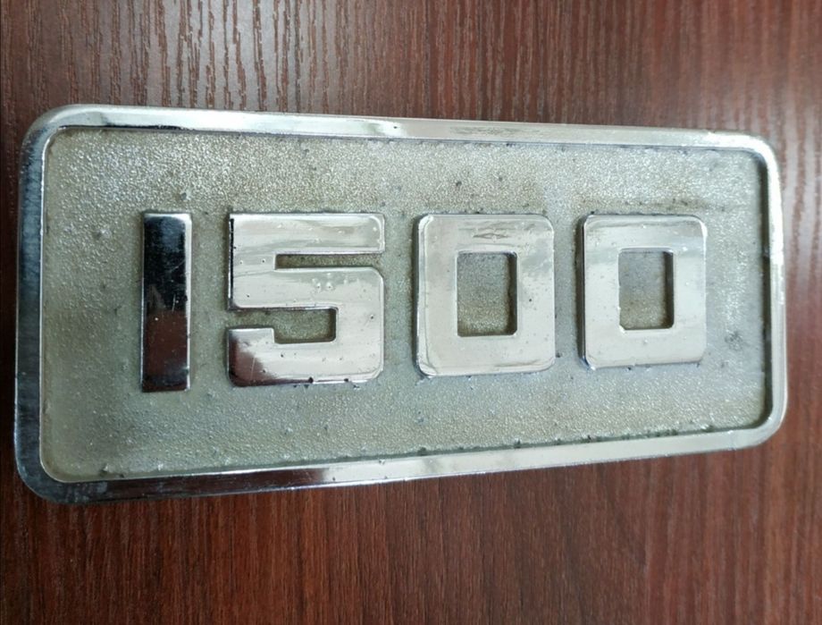 Продам значок, емблему, шильдик із москвича 2140