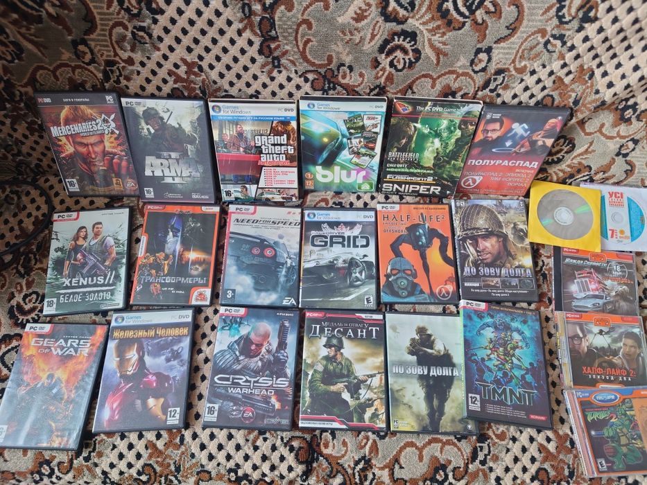 Лот 22 Диски з іграми для ПК GTA Crysis Half Life Arma 2 Gears of War