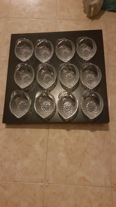 Taças de sobremesa novas