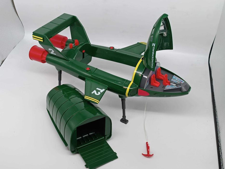 Trzy rakiety Rakieta Thunderbird 1, 2, 3 Thunderbird Carlton