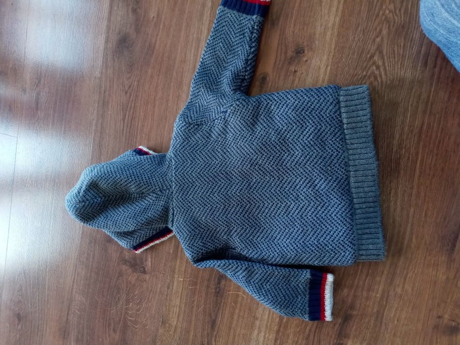 Komplet sweter Mayoral Nowy i kurtka benetton  rozm 62/68