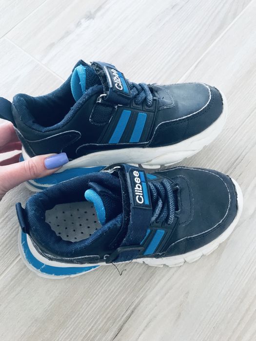 дитяче взуття хорошої якості.