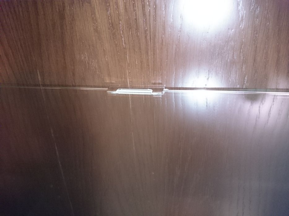 Vendo móvel TV com 2 vitrines