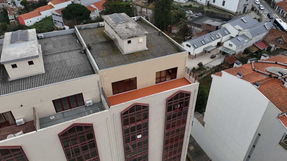 Escritório Sto Ovídio Gaia 100m² garagem privativa, terraço e elevador